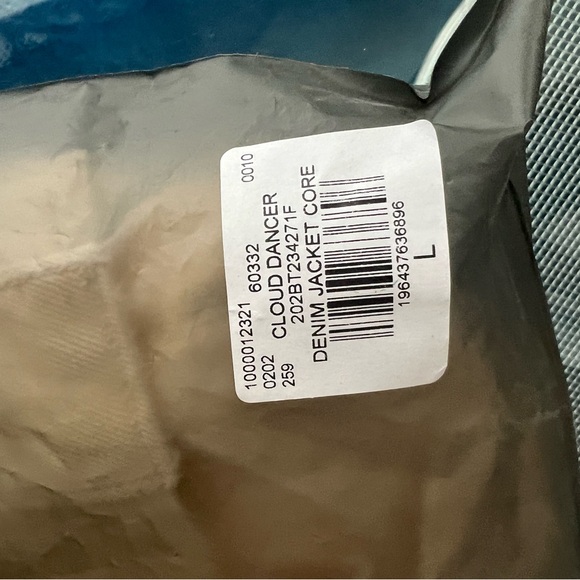 Fear of God Essentials Denim Jacket in Cloud Dancer - Picture 2 of 4